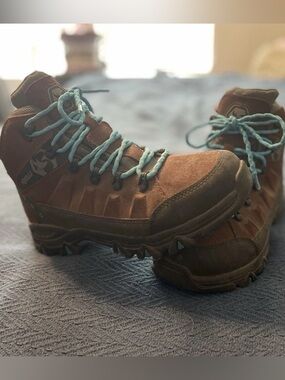 Foxelli Brown Suede Hiking Boots with Teal Accents